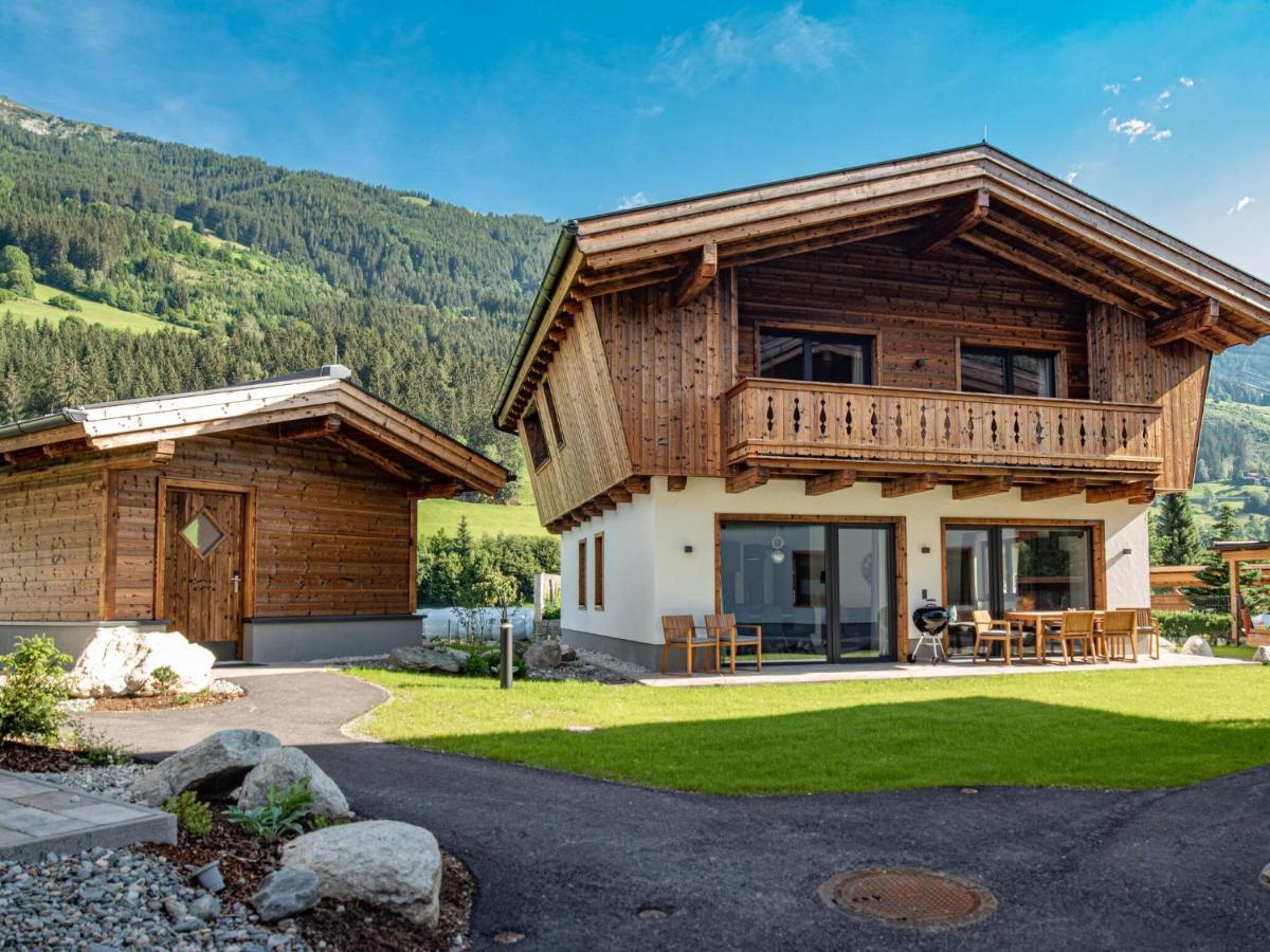 Holiday Resort Das Dorf, ヴァルト・イム・ピンツガウ エクステリア 写真